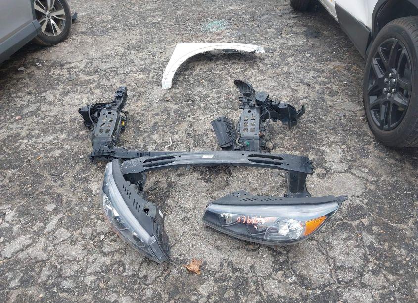 Photo 12 of 2020 Kia Sorento 2.4L L (VIN 5XYPG4A37LG675417)