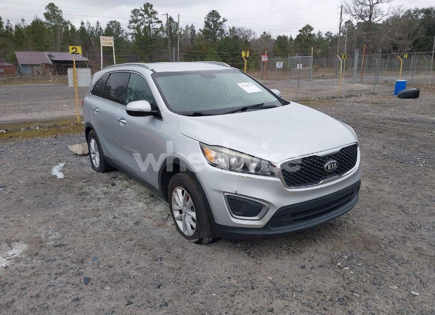 2016 Kia Sorento 2.4L LX (VIN 5XYPG4A38GG035982) main photo