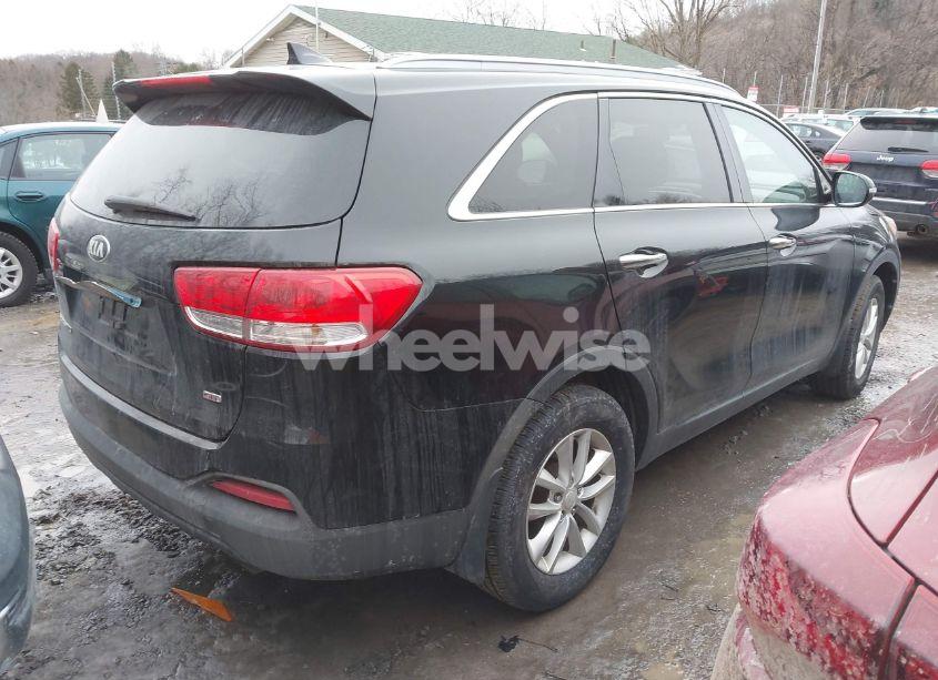 Photo 4 of 2016 Kia Sorento 2.4L LX (VIN 5XYPG4A38GG037845)