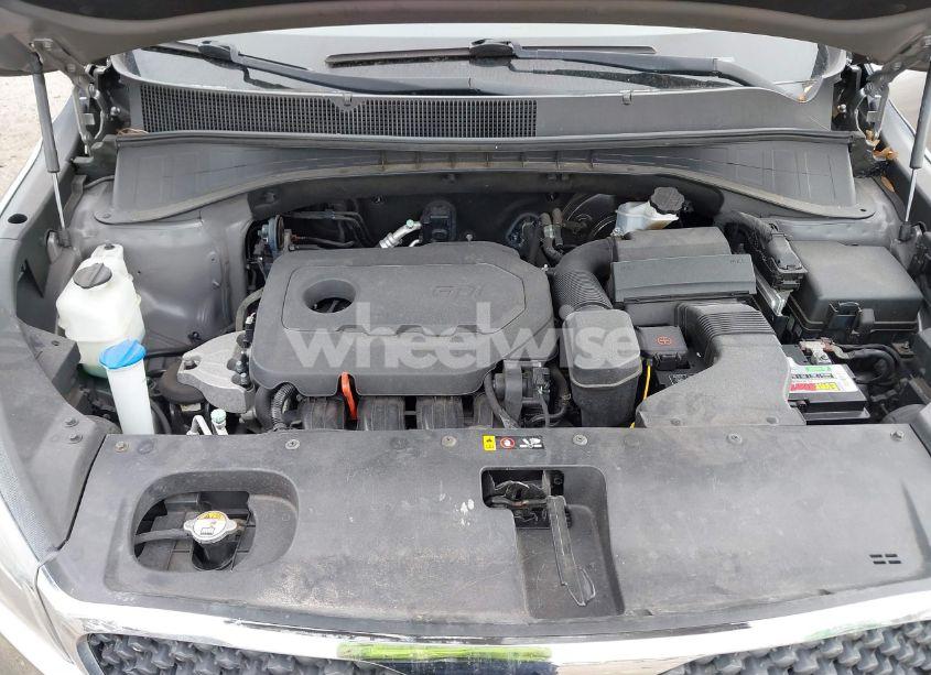 Photo 10 of 2016 Kia Sorento 2.4L LX (VIN 5XYPG4A38GG050224)