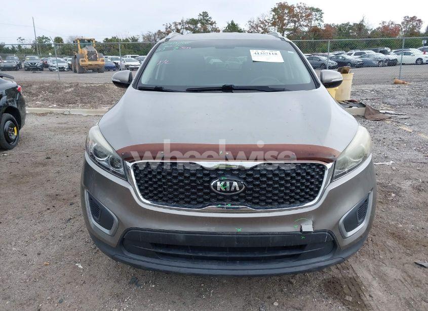Photo 12 of 2016 Kia Sorento 2.4L LX (VIN 5XYPG4A38GG050224)