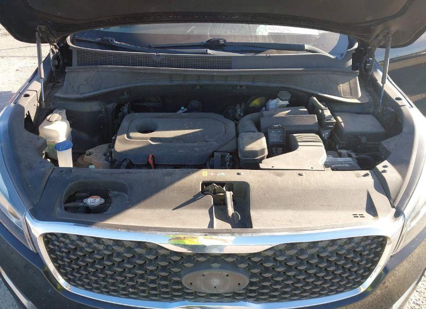 Photo 10 of 2016 Kia Sorento 2.4L LX (VIN 5XYPG4A38GG088729)