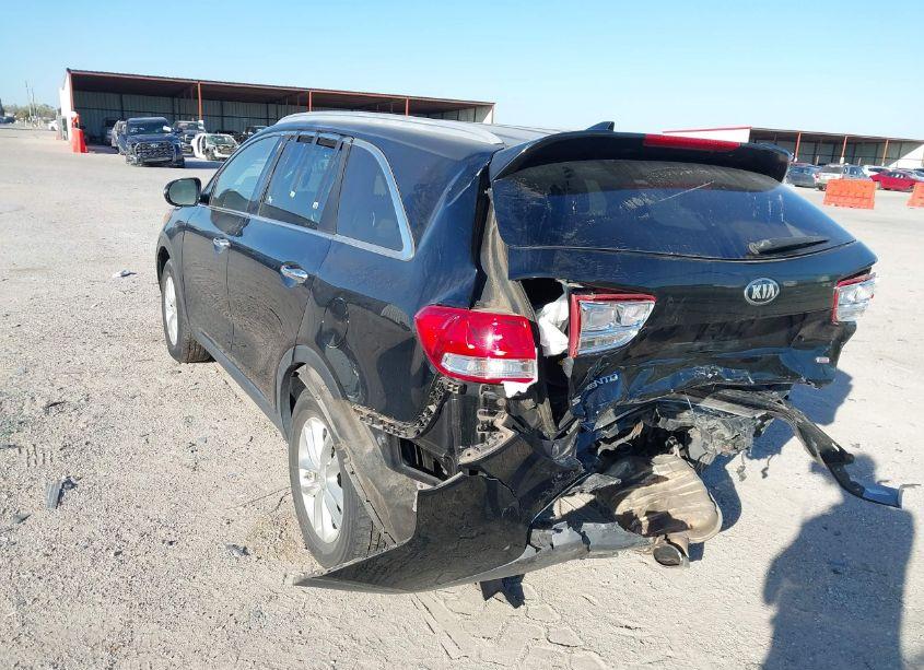 Photo 3 of 2016 Kia Sorento 2.4L LX (VIN 5XYPG4A38GG088729)