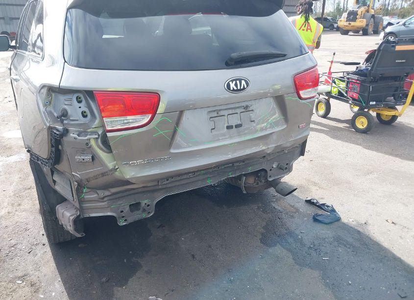 Photo 6 of 2016 Kia Sorento 2.4L L (VIN 5XYPG4A38GG124287)