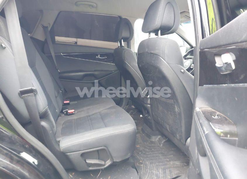 Photo 8 of 2016 Kia Sorento 2.4L LX (VIN 5XYPG4A38GG146256)