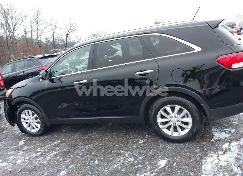 Photo 14 of 2016 Kia Sorento 2.4L LX (VIN 5XYPG4A38GG169097)