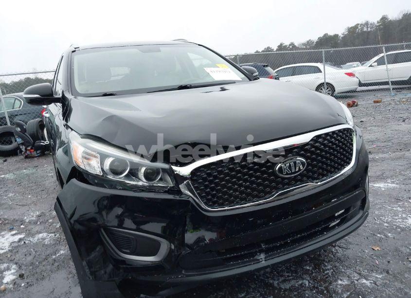 Photo 6 of 2016 Kia Sorento 2.4L LX (VIN 5XYPG4A38GG169097)
