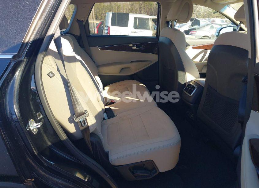 Photo 8 of 2016 Kia Sorento 2.4L LX (VIN 5XYPG4A38GG169097)