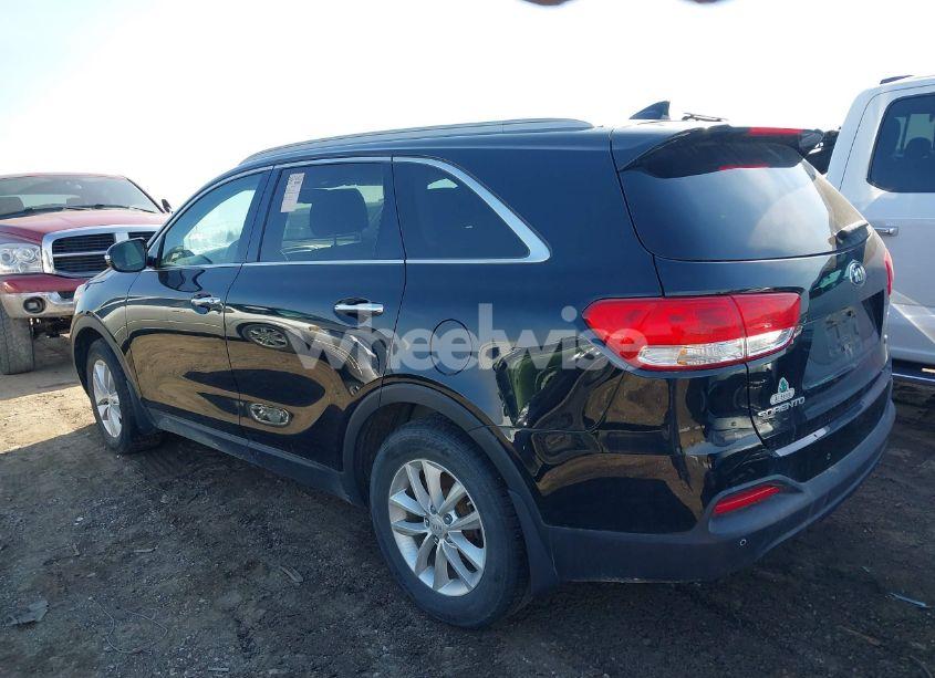 Photo 3 of 2017 Kia Sorento 2.4L LX (VIN 5XYPG4A38HG191151)