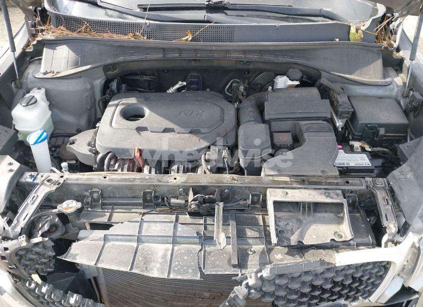 Photo 10 of 2017 Kia Sorento 2.4L LX (VIN 5XYPG4A38HG195524)