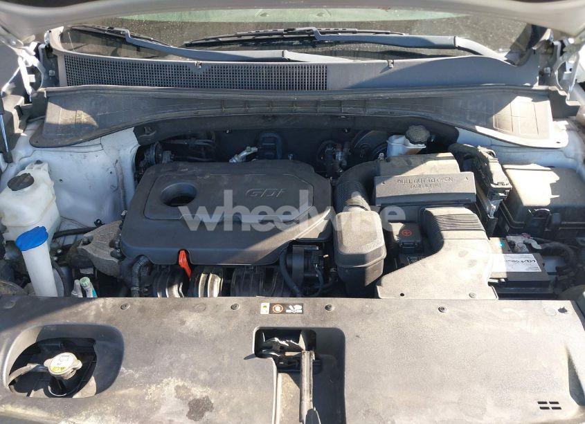 Photo 10 of 2017 Kia Sorento 2.4L LX (VIN 5XYPG4A38HG208191)