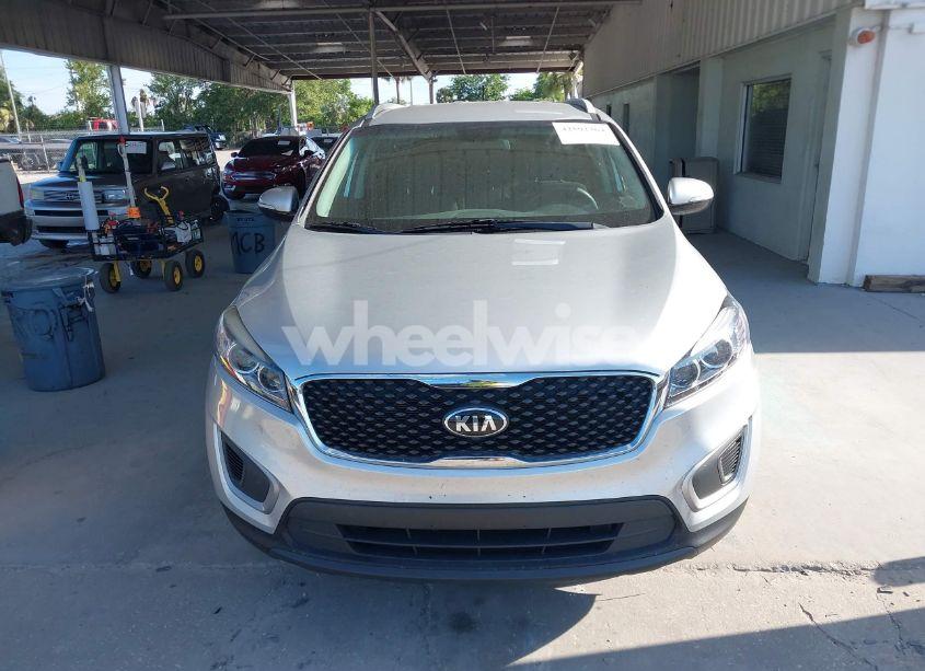 Photo 12 of 2017 Kia Sorento 2.4L LX (VIN 5XYPG4A38HG208191)