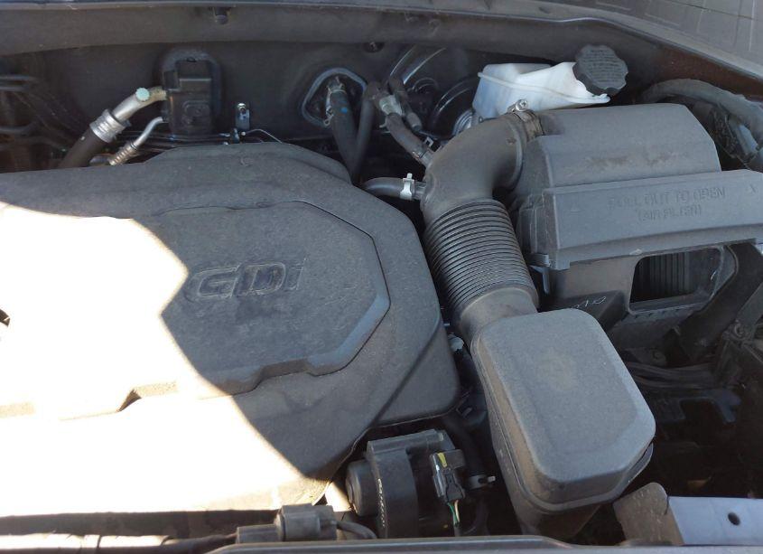 Photo 10 of 2017 Kia Sorento 2.4L LX (VIN 5XYPG4A38HG245144)