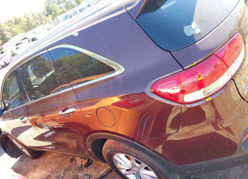 Photo 14 of 2017 Kia Sorento 2.4L LX (VIN 5XYPG4A38HG245144)