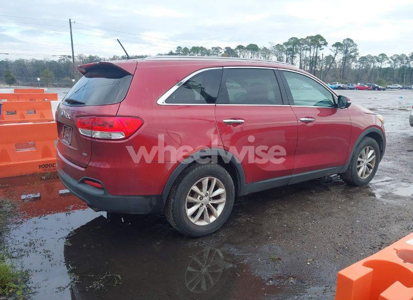 Photo 4 of 2017 Kia Sorento 2.4L LX (VIN 5XYPG4A38HG254250)