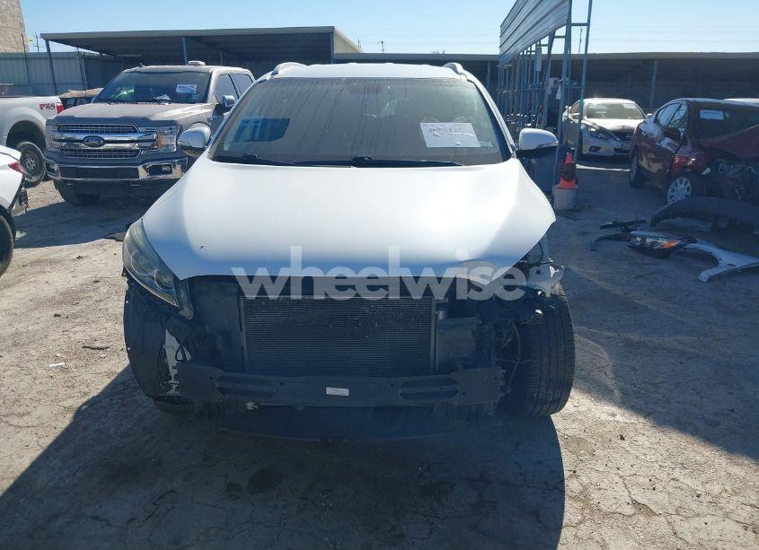 Photo 13 of 2017 Kia Sorento 2.4L LX (VIN 5XYPG4A38HG269671)