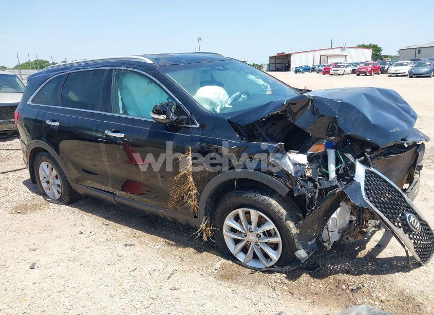 2017 Kia Sorento 2.4L LX (VIN 5XYPG4A38HG279181) main photo