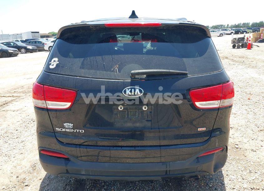 Photo 16 of 2017 Kia Sorento 2.4L LX (VIN 5XYPG4A38HG279181)