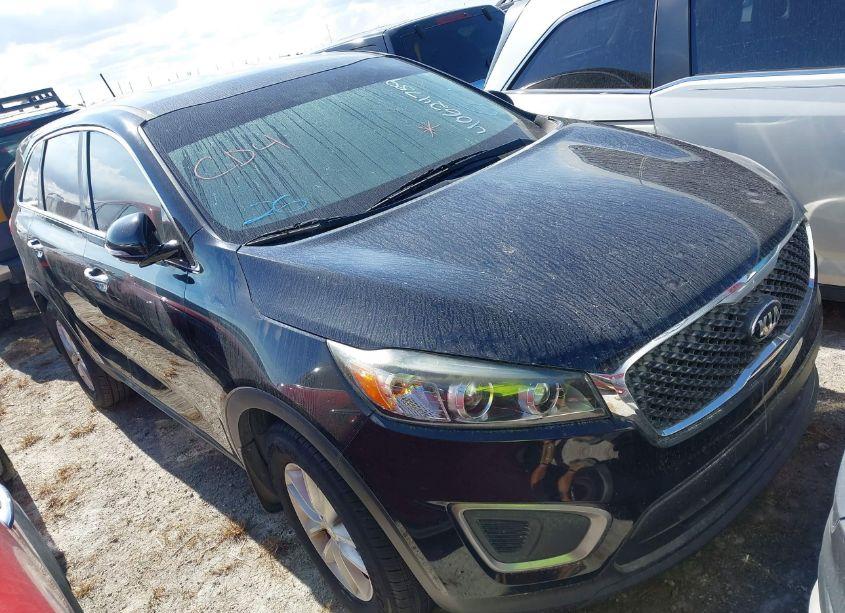 2017 Kia Sorento 2.4L L (VIN 5XYPG4A38HG284039) main photo