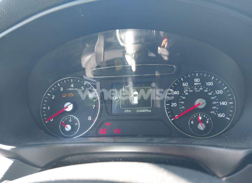 Photo 7 of 2017 Kia Sorento 2.4L LX (VIN 5XYPG4A38HG305522)