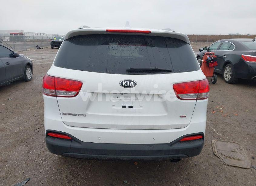 Photo 16 of 2018 Kia Sorento 2.4L LX (VIN 5XYPG4A38JG376953)