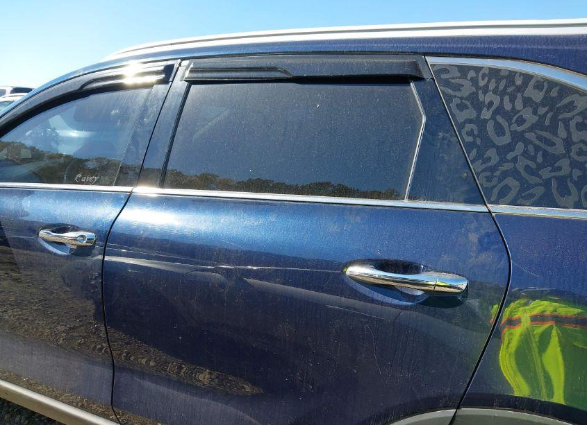 Photo 14 of 2018 Kia Sorento 2.4L LX (VIN 5XYPG4A38JG399410)