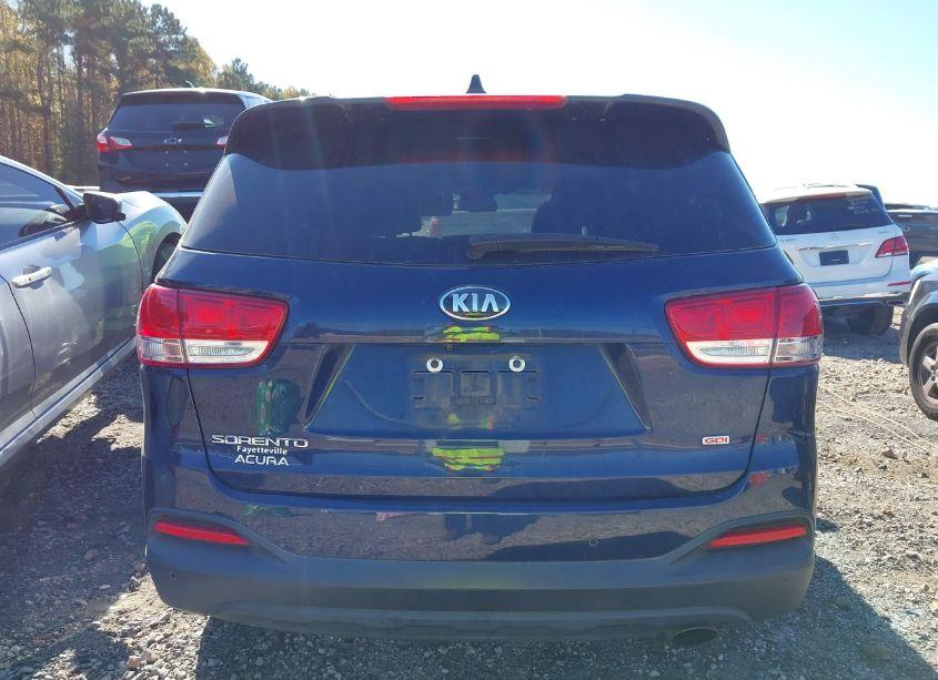 Photo 16 of 2018 Kia Sorento 2.4L LX (VIN 5XYPG4A38JG399410)