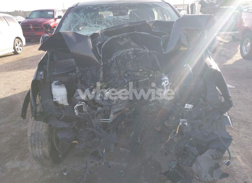 Photo 12 of 2019 Kia Sorento 2.4L L (VIN 5XYPG4A38KG499203)