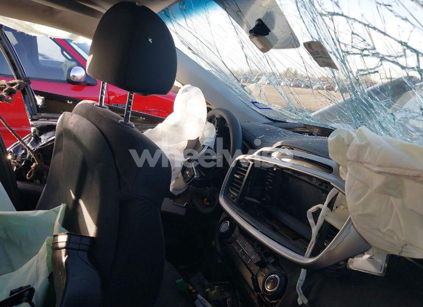 Photo 15 of 2019 Kia Sorento 2.4L L (VIN 5XYPG4A38KG499203)