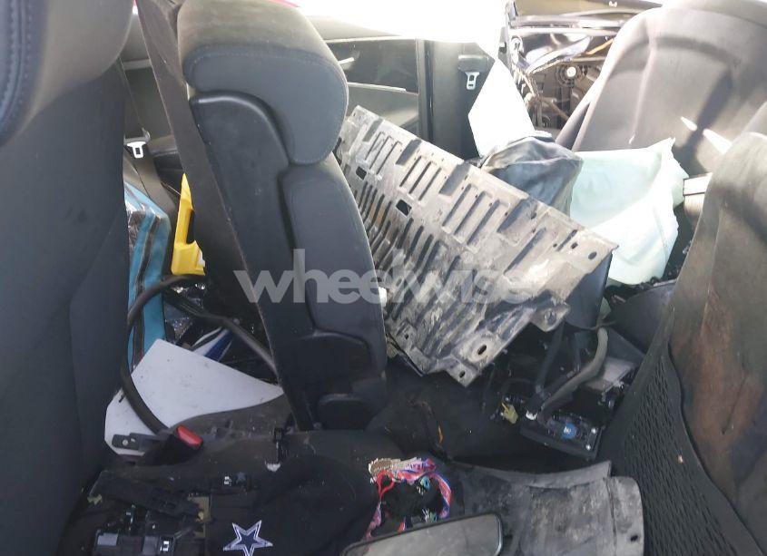 Photo 8 of 2019 Kia Sorento 2.4L L (VIN 5XYPG4A38KG499203)