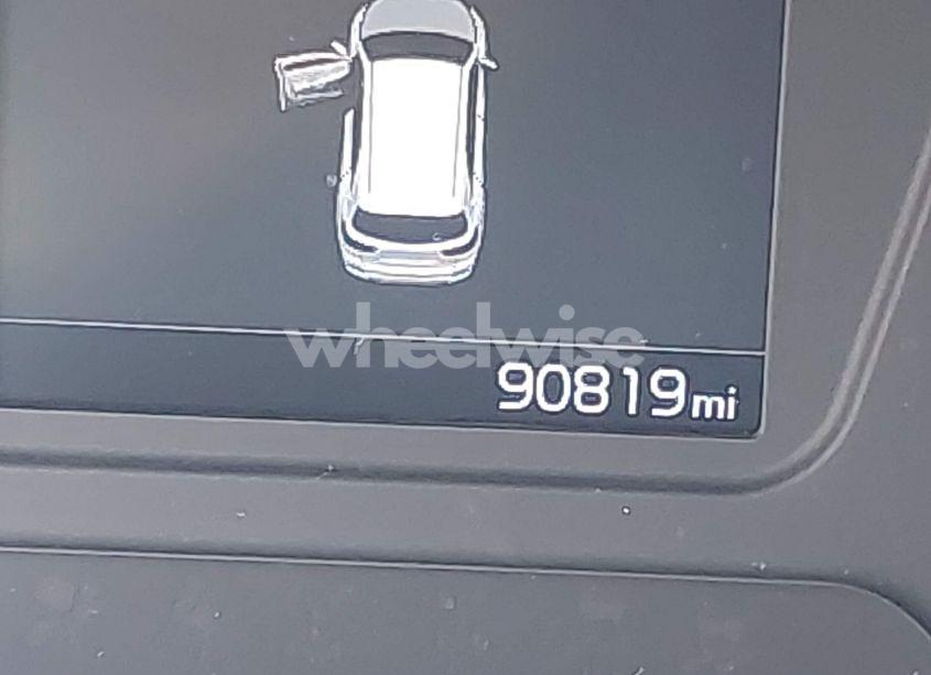 Photo 15 of 2019 Kia Sorento 2.4L LX (VIN 5XYPG4A38KG513195)