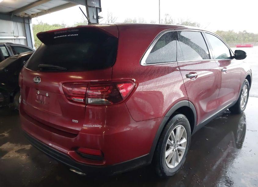 Photo 4 of 2019 Kia Sorento 2.4L LX (VIN 5XYPG4A38KG523757)