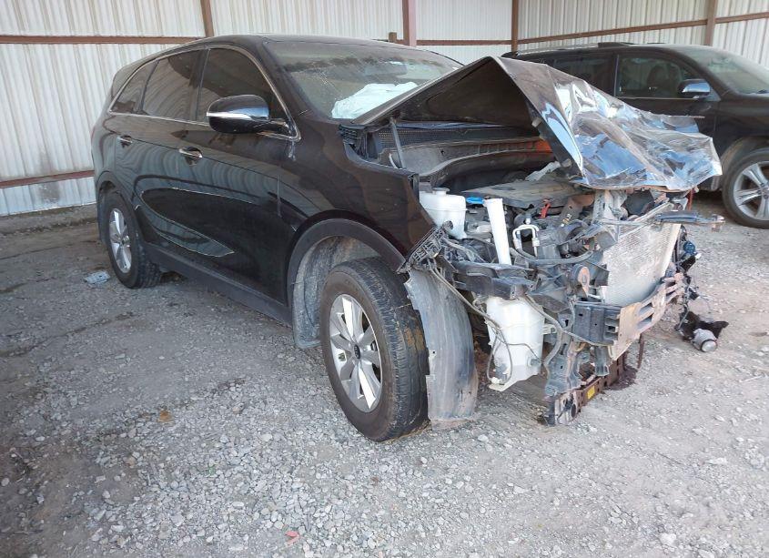 2019 Kia Sorento 2.4L LX (VIN 5XYPG4A38KG533074) main photo