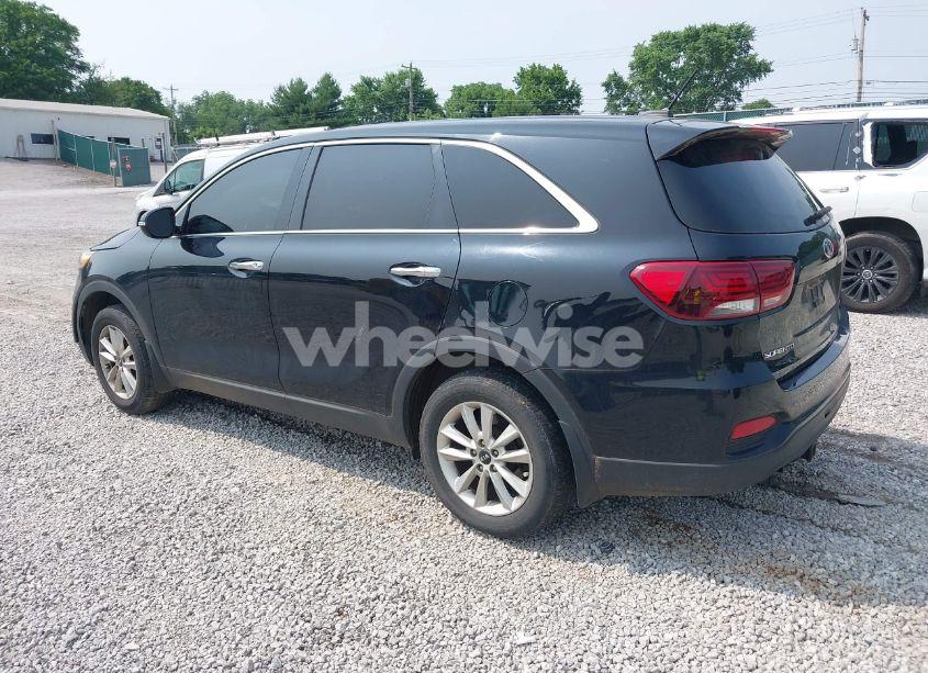 Photo 3 of 2019 Kia Sorento 2.4L L (VIN 5XYPG4A38KG540249)