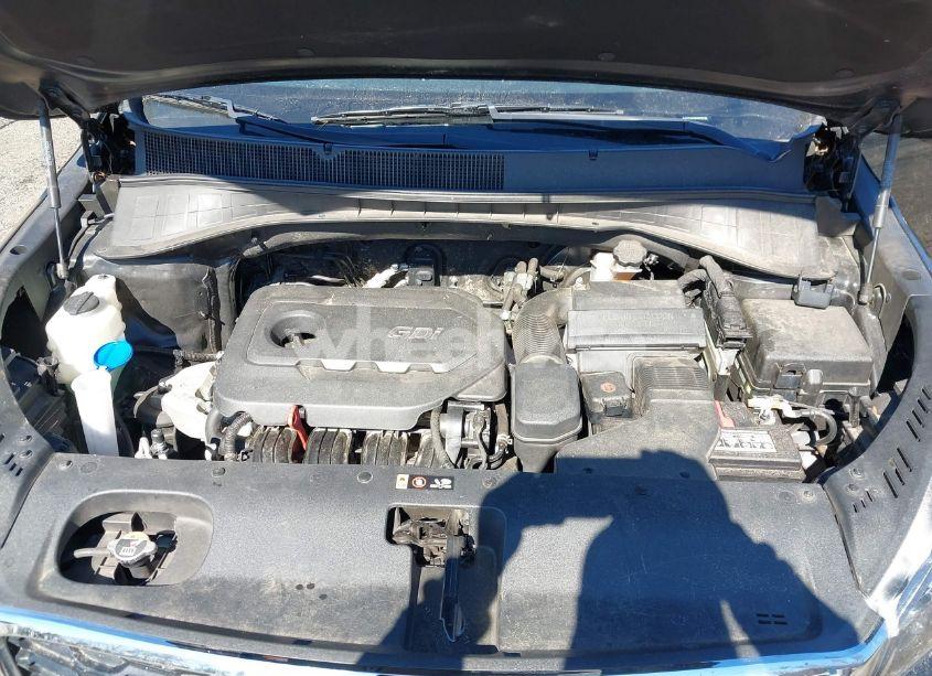 Photo 10 of 2019 Kia Sorento 2.4L L (VIN 5XYPG4A38KG595526)