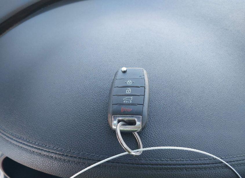 Photo 11 of 2019 Kia Sorento 2.4L L (VIN 5XYPG4A38KG611322)