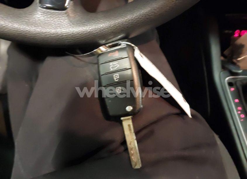 Photo 11 of 2020 Kia Sorento 2.4L L (VIN 5XYPG4A38LG629076)