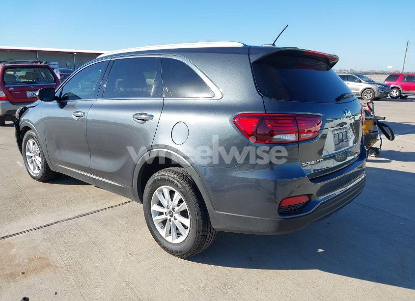 Photo 3 of 2020 Kia Sorento 2.4L LX (VIN 5XYPG4A38LG660019)