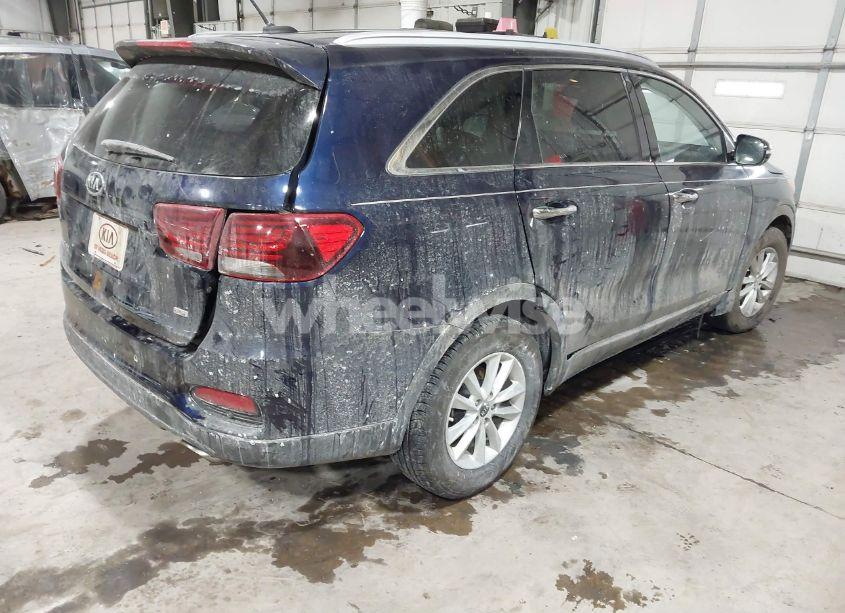 Photo 4 of 2020 Kia Sorento 2.4L LX (VIN 5XYPG4A38LG693943)