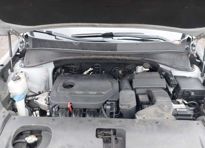 Photo 10 of 2016 Kia Sorento 2.4L LX (VIN 5XYPG4A39GG040382)