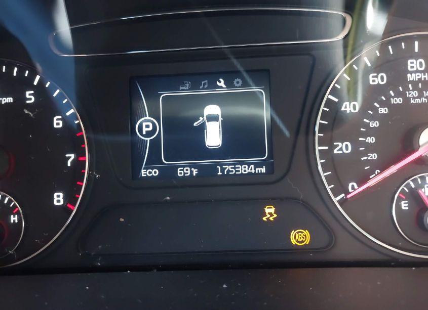 Photo 15 of 2016 Kia Sorento 2.4L LX (VIN 5XYPG4A39GG040382)