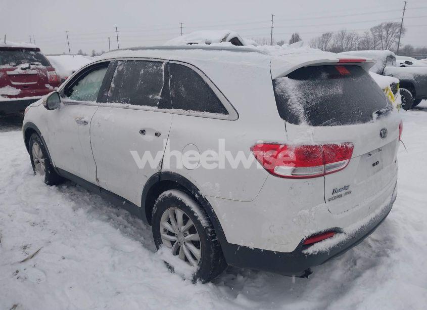 Photo 3 of 2016 Kia Sorento 2.4L LX (VIN 5XYPG4A39GG043976)
