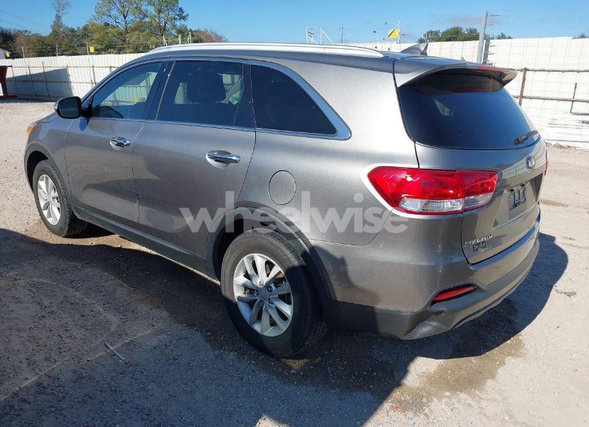 Photo 3 of 2016 Kia Sorento 2.4L LX (VIN 5XYPG4A39GG045842)