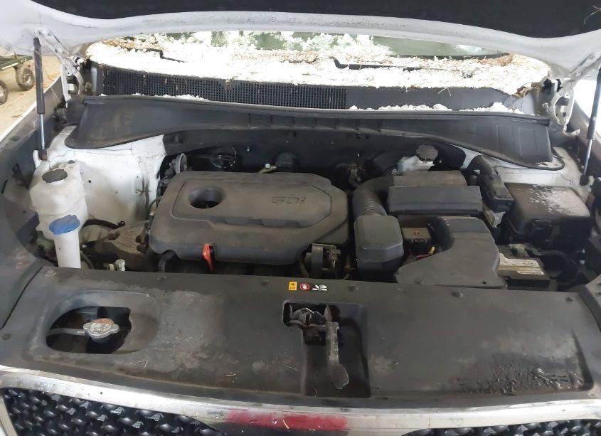 Photo 10 of 2016 Kia Sorento 2.4L LX (VIN 5XYPG4A39GG112021)