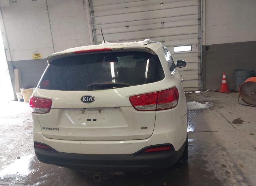 Photo 16 of 2016 Kia Sorento 2.4L LX (VIN 5XYPG4A39GG112021)