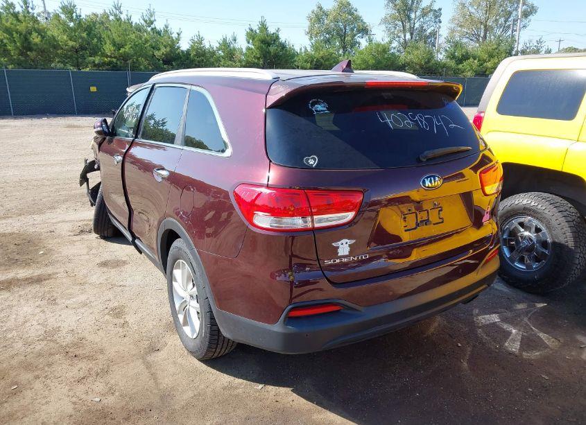 Photo 3 of 2016 Kia Sorento 2.4L LX (VIN 5XYPG4A39GG123309)