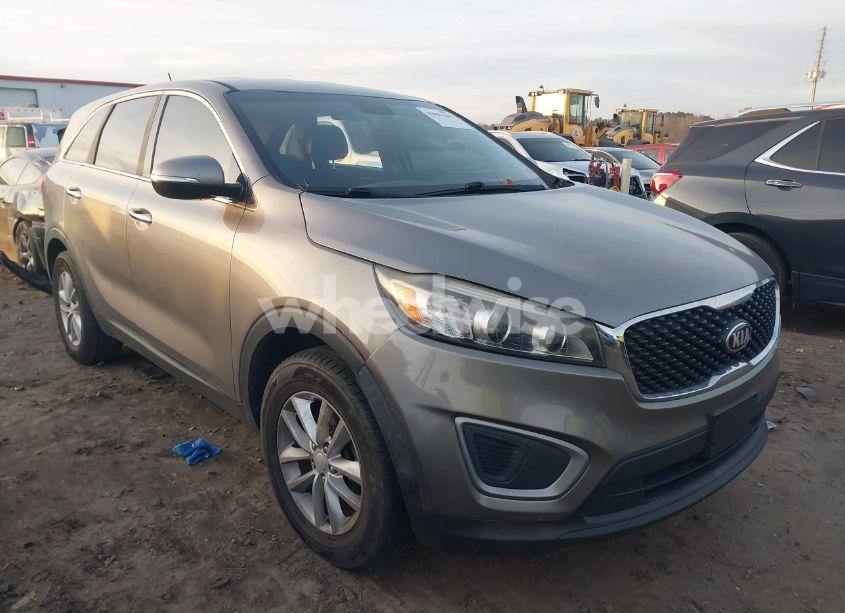 2016 Kia Sorento 2.4L L (VIN 5XYPG4A39GG124802) main photo