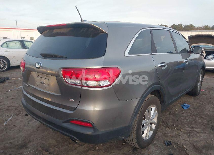 Photo 4 of 2016 Kia Sorento 2.4L L (VIN 5XYPG4A39GG124802)