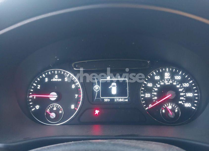 Photo 7 of 2016 Kia Sorento 2.4L L (VIN 5XYPG4A39GG124802)