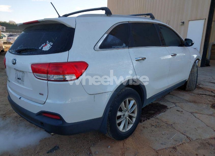 Photo 4 of 2017 Kia Sorento 2.4L LX (VIN 5XYPG4A39HG259246)